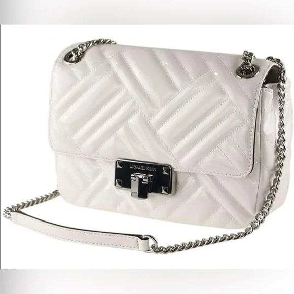 Elegant Michael Kors White Quilted Shoulder Bag - Picture 7 of 16